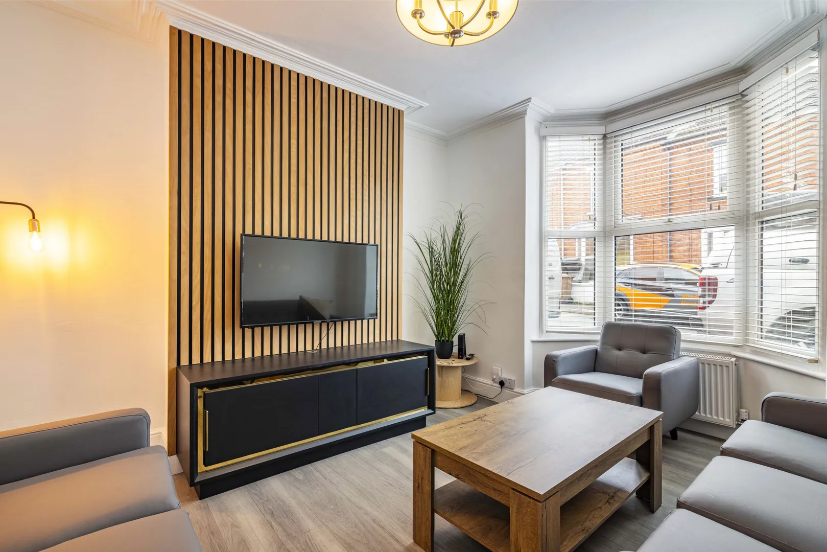 Modern 2 Bed Student House // Jul 2026 - Image 1